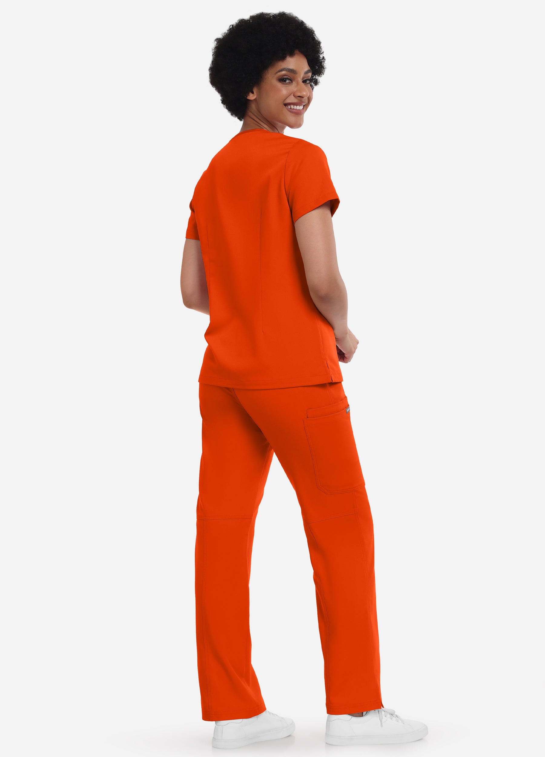 StyleFlex™ 7-Pocket Essential Scrub Set