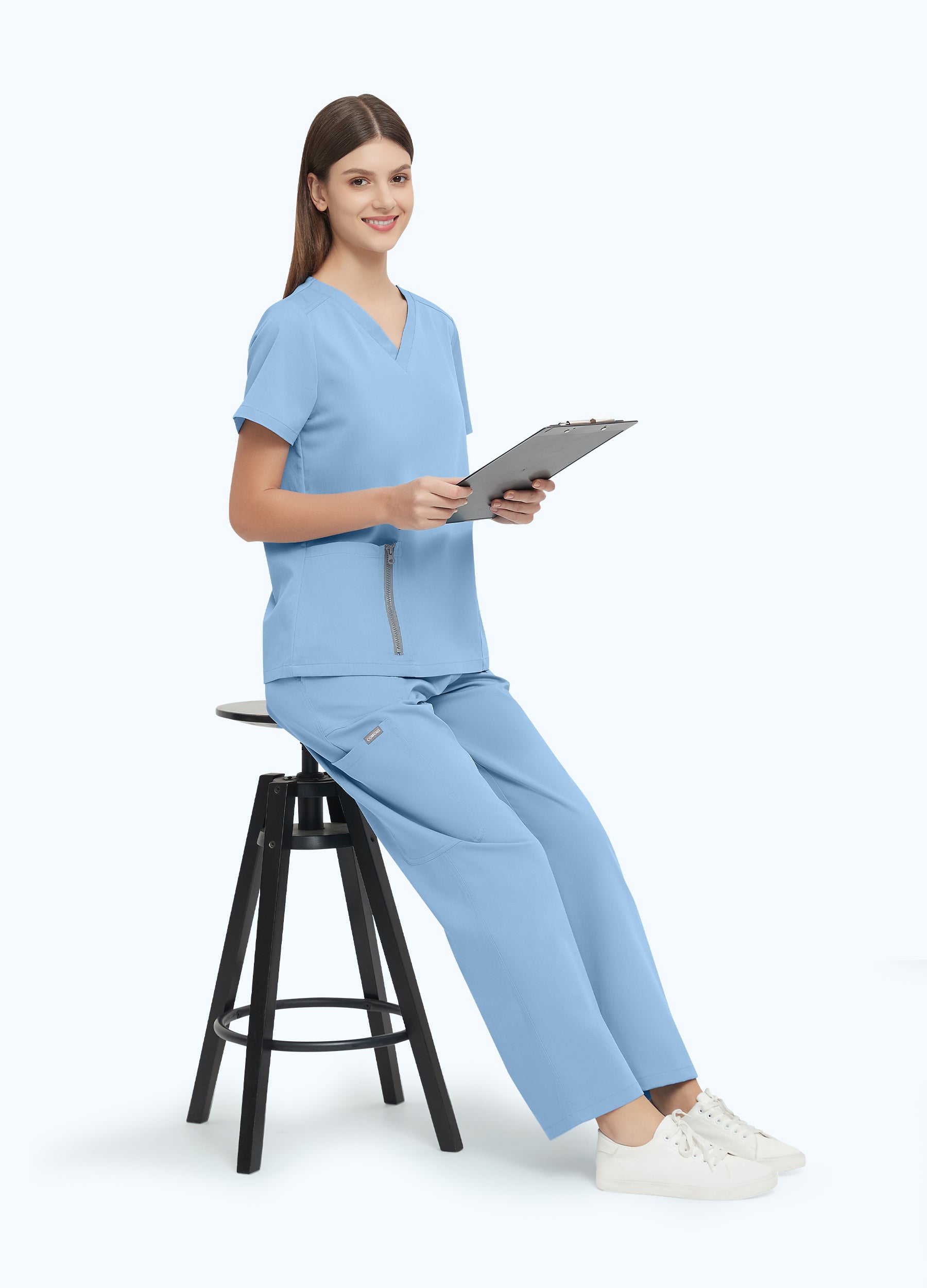 DynaComfort™ 7-Pocket Fashion Scrub Set