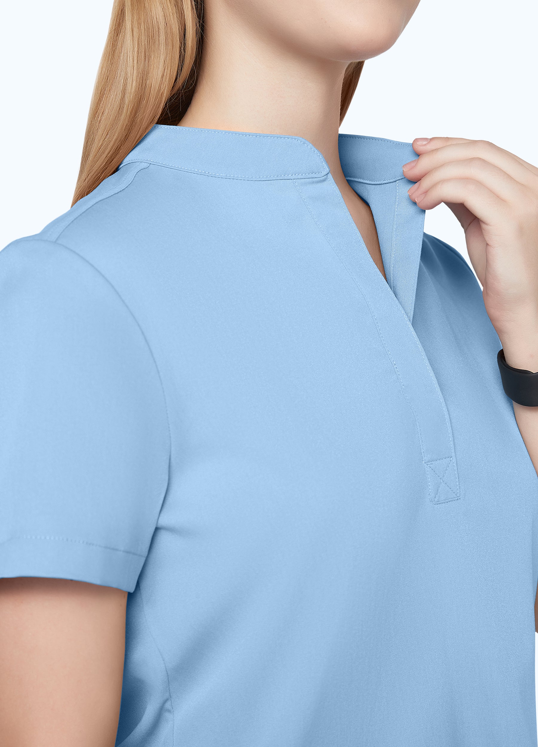 ProEase™ Collar Scrub Top