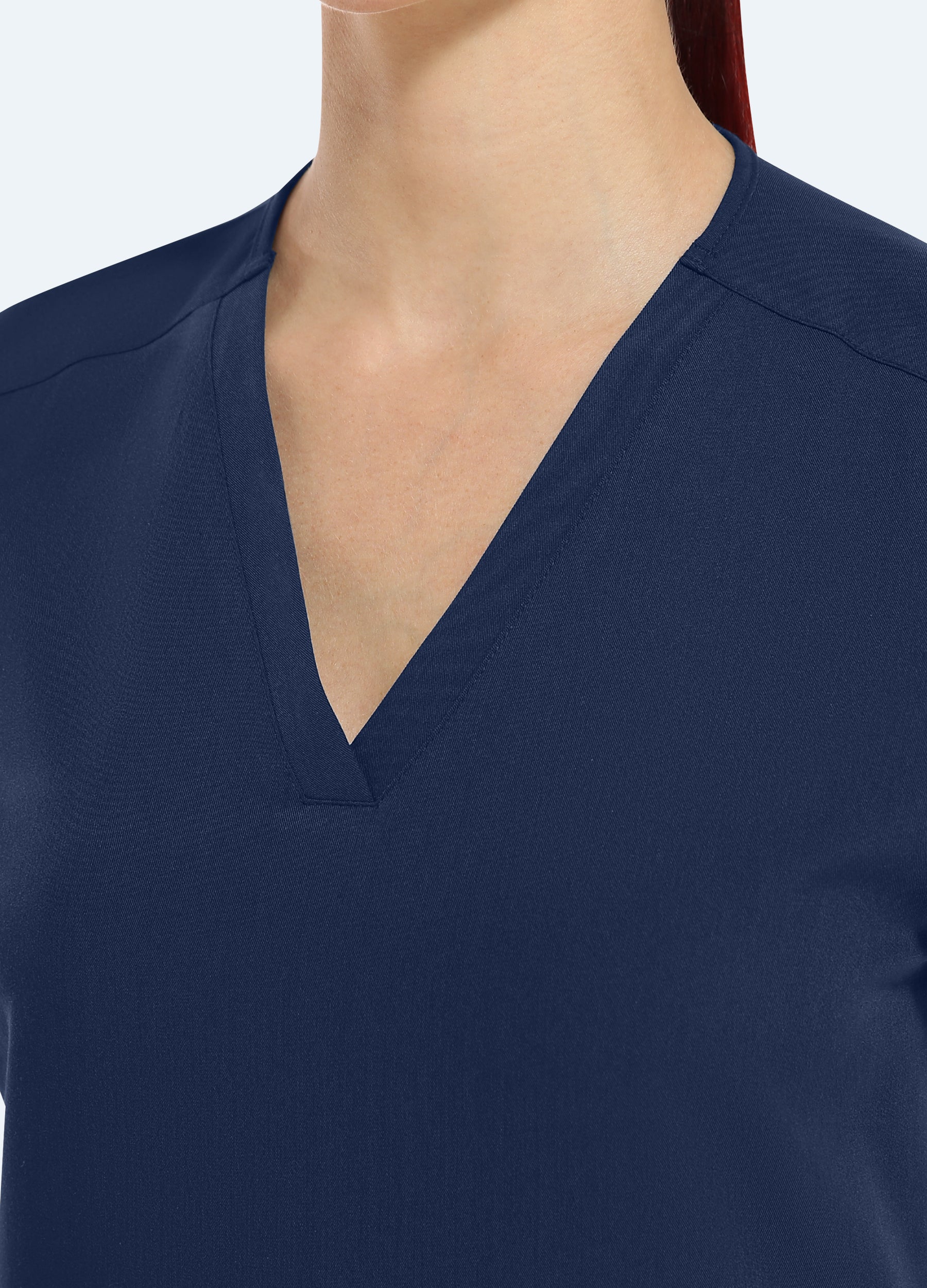 Basic Scrub Top mit 2 Taschen und V-Ausschnitt für Damen