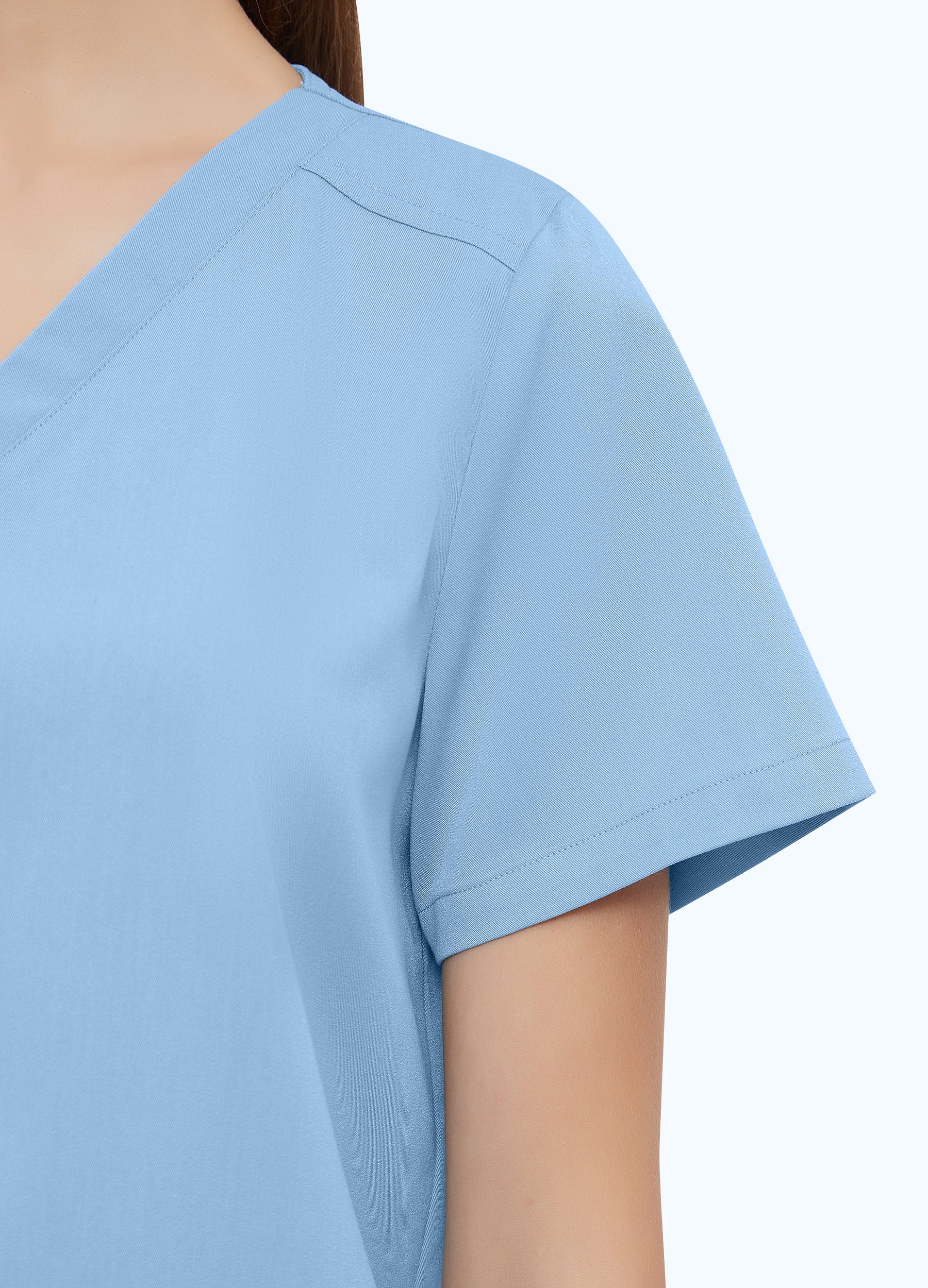 DynaComfort™ Zipper Scrub Top