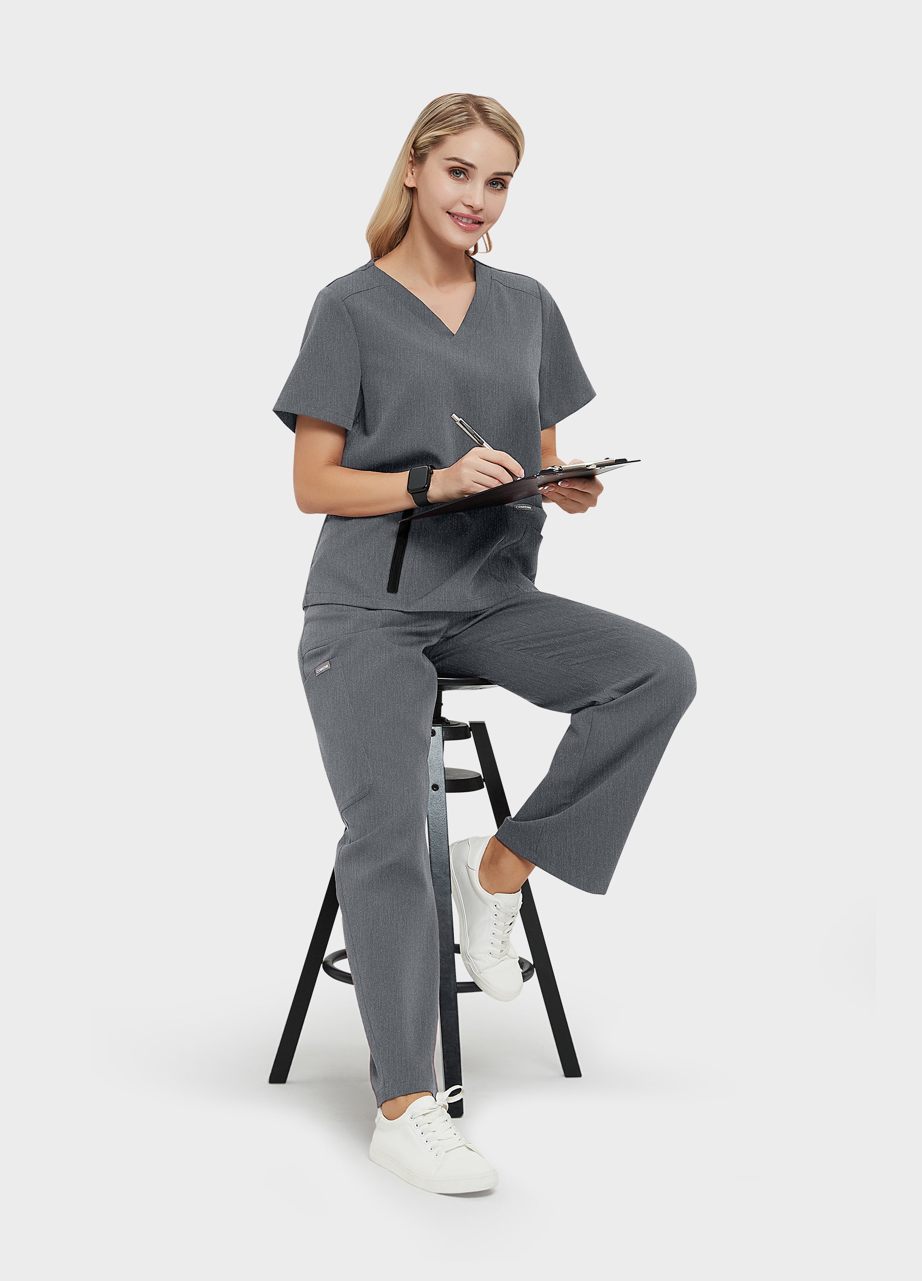 DynaComfort™ 7-Pocket Fashion Scrub Set