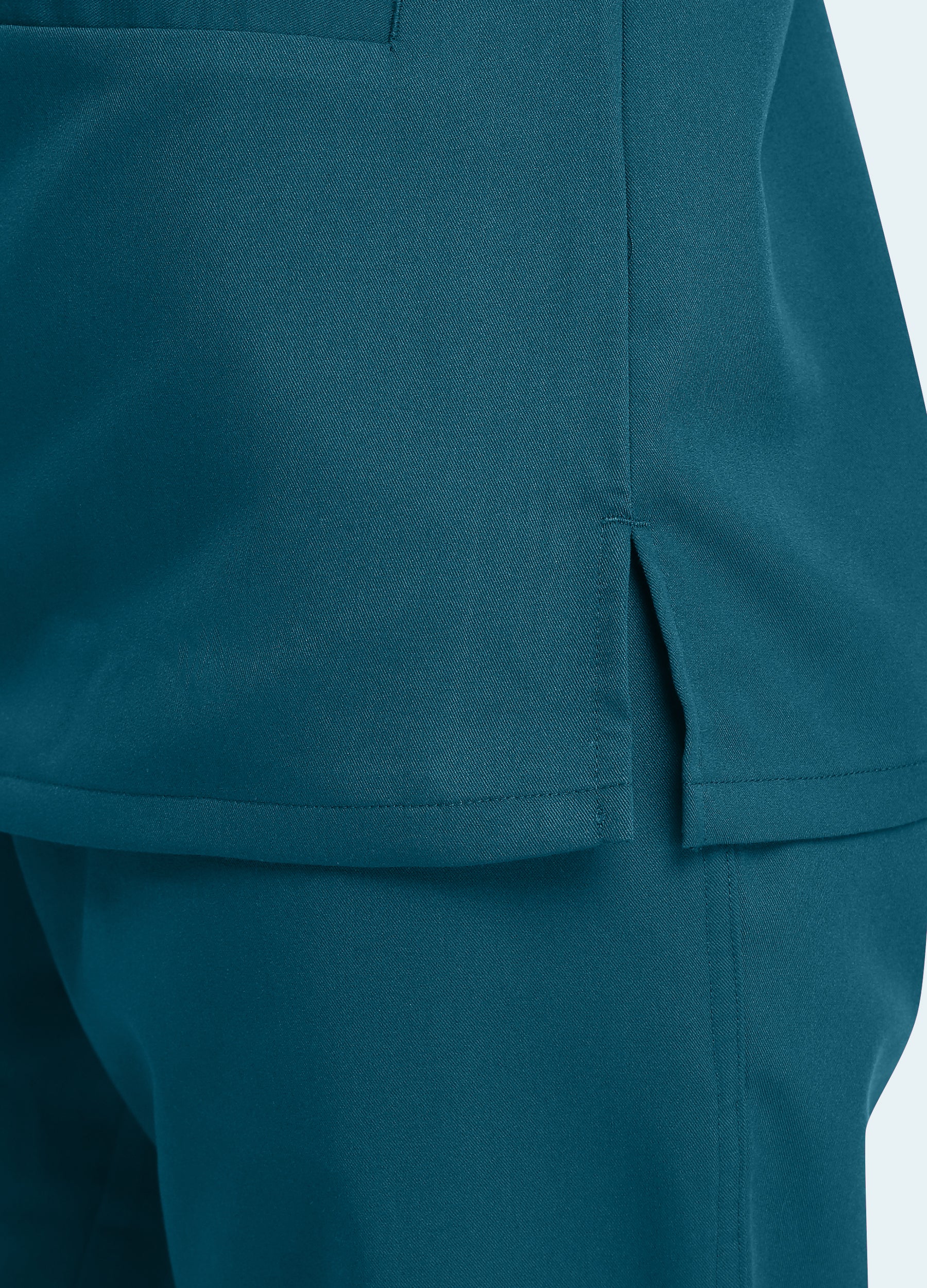 SoftTouch™ 3 Pockets Scrub Top