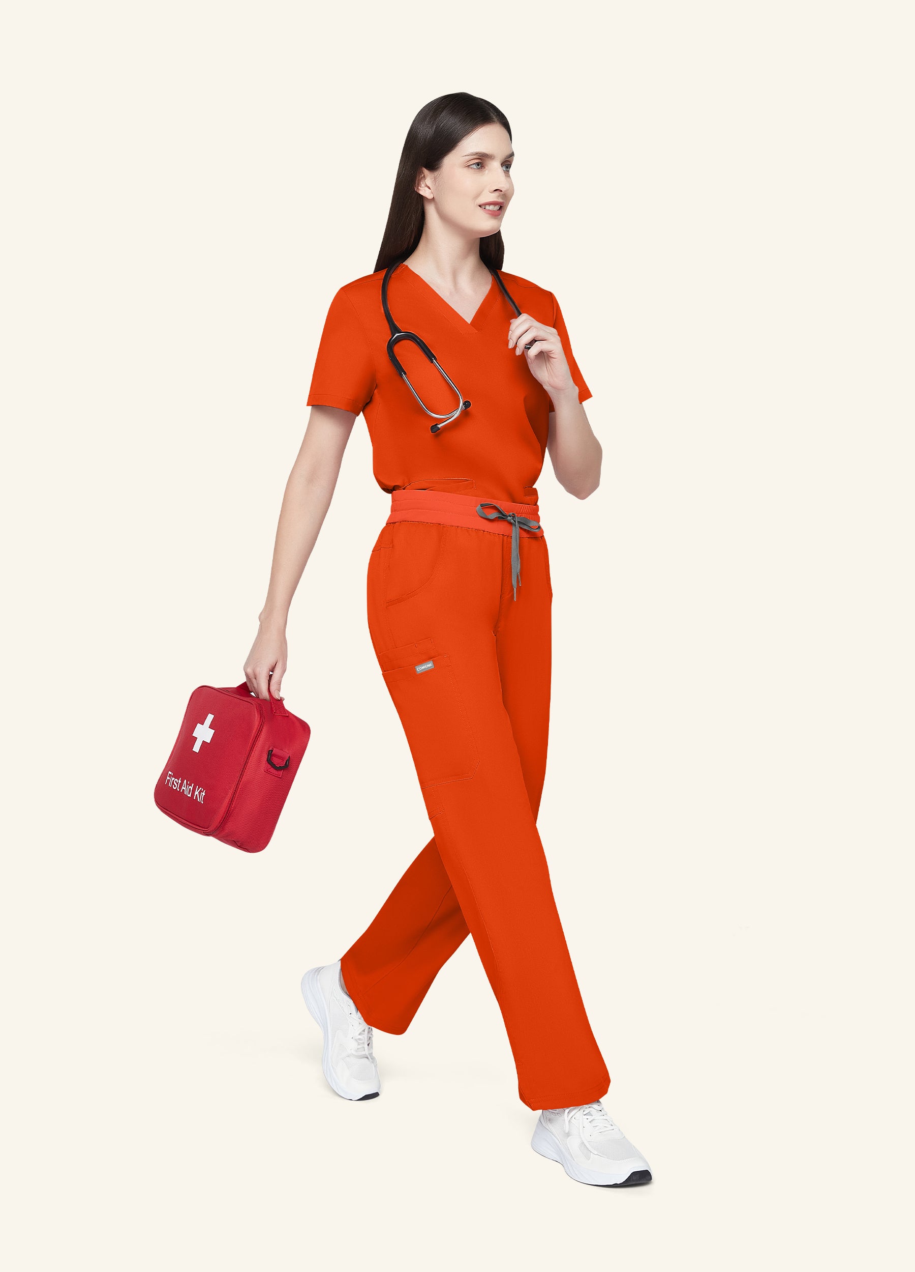 StyleFlex™ 7-Pocket Essential Scrub Set