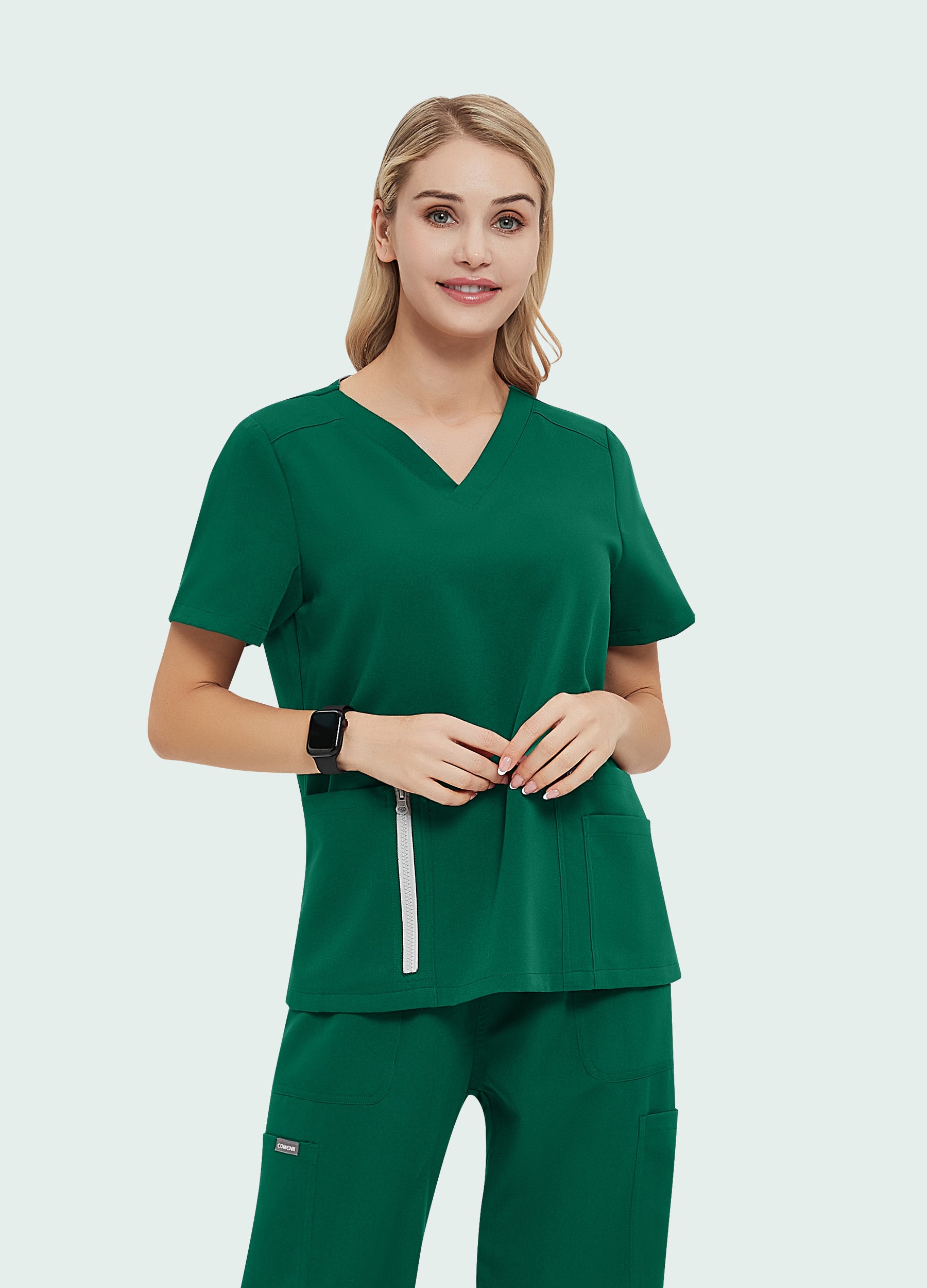 DynaComfort™ Zipper Scrub Top