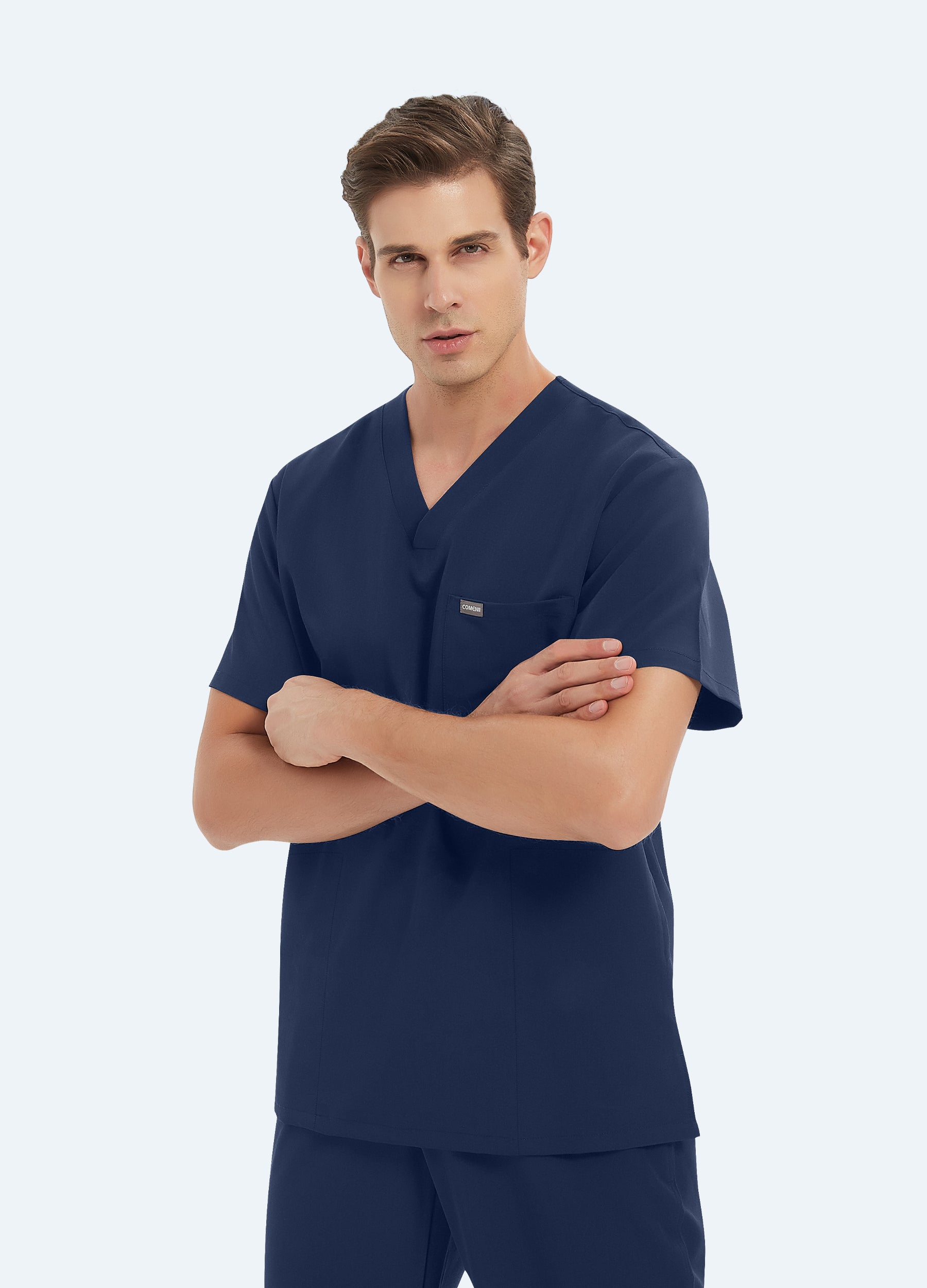 Blusa médica a medida con escote en V y 3 bolsillos para hombre