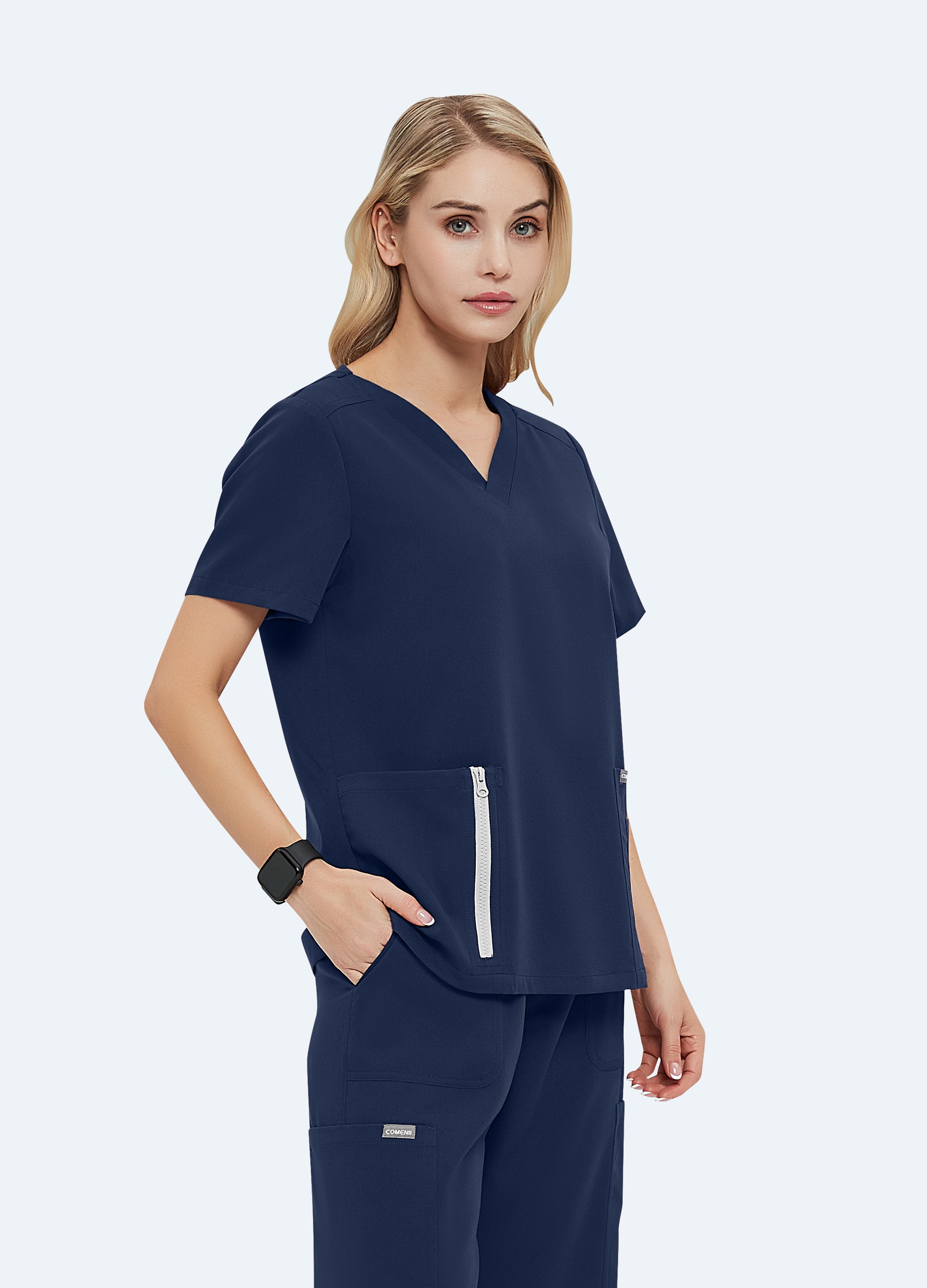 DynaComfort™ Zipper Scrub Top