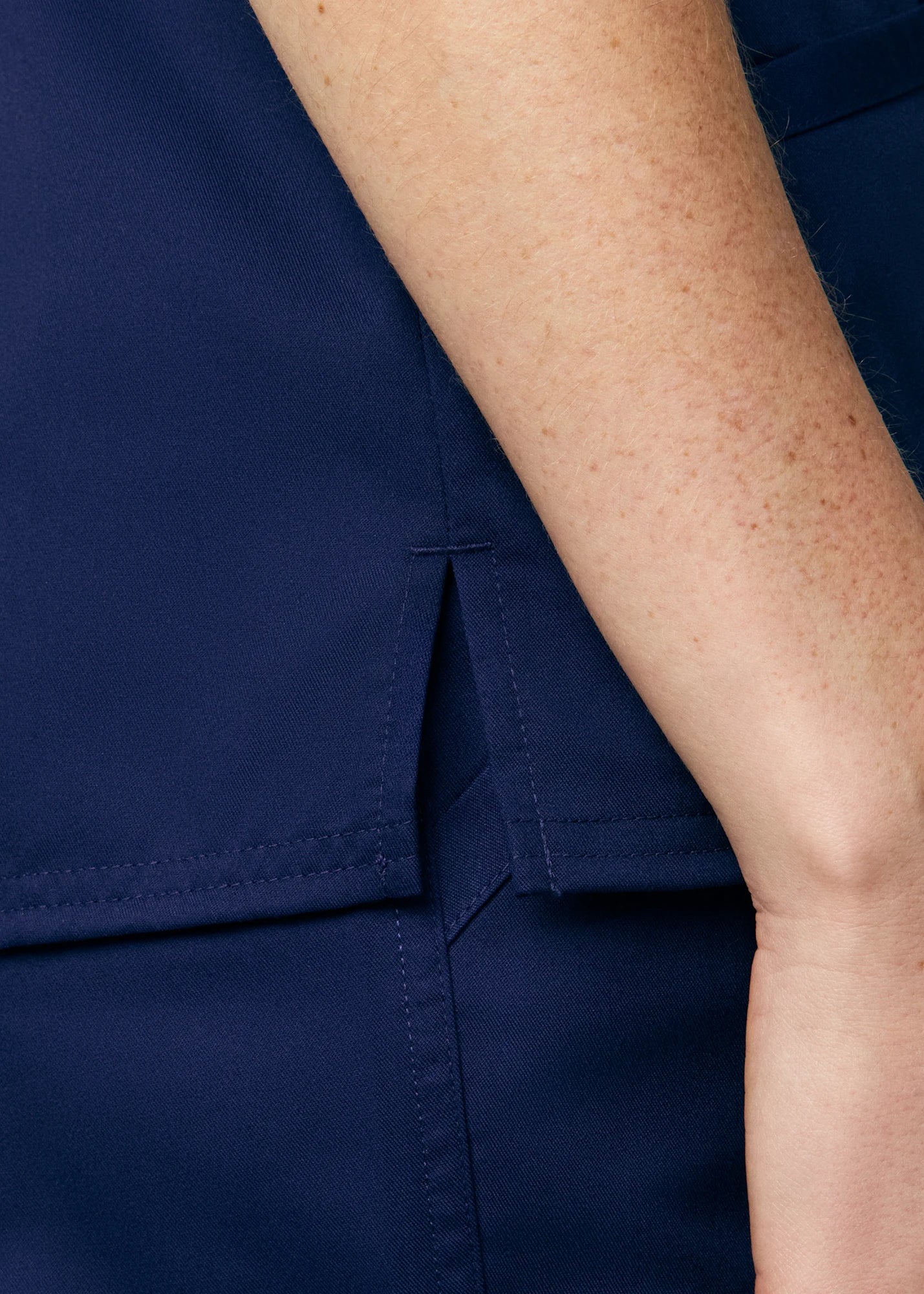 3-Pocket V-Neck Top TEST
