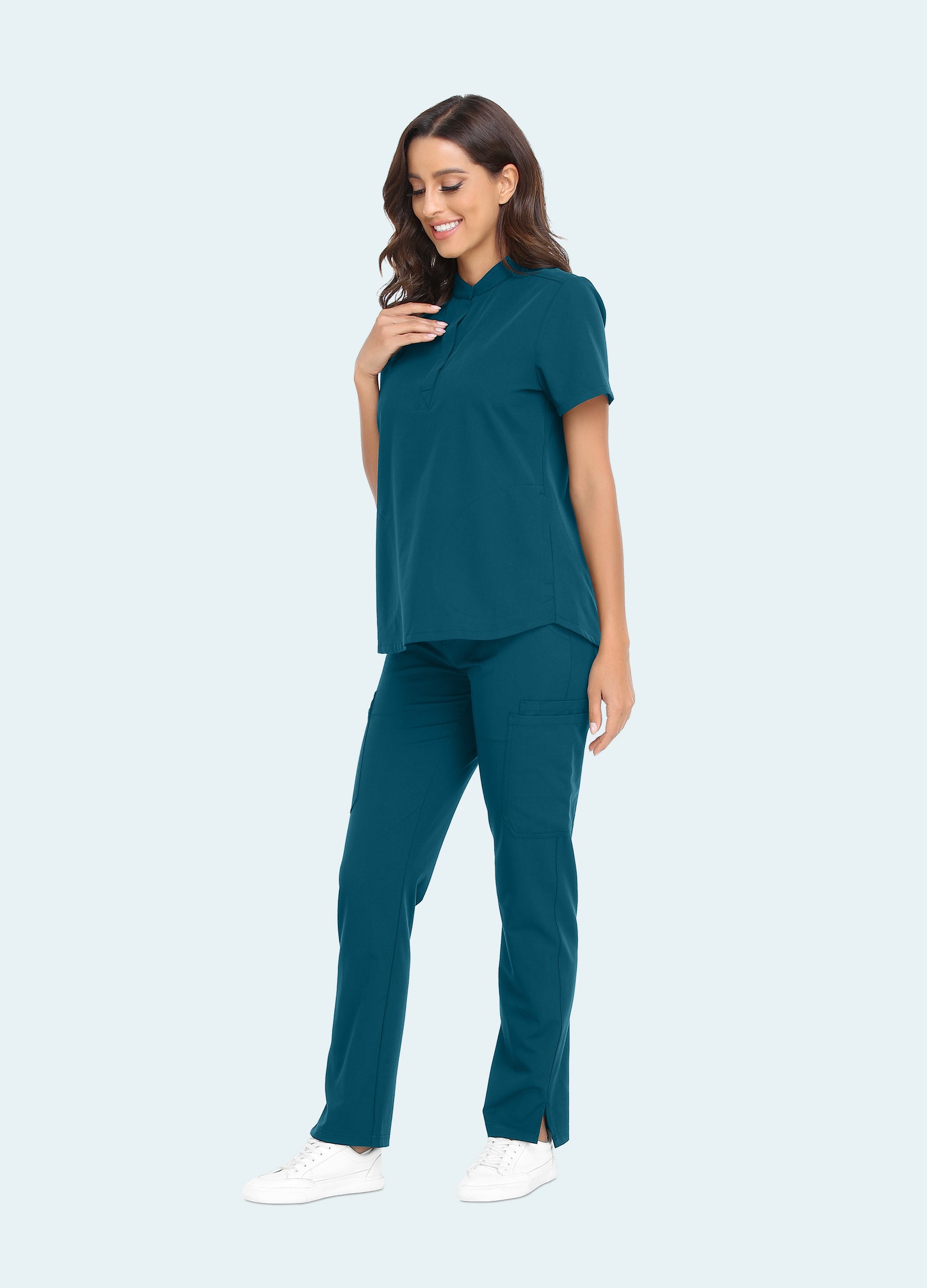 ProEase™ 11-Pocket Collar Scrub Set