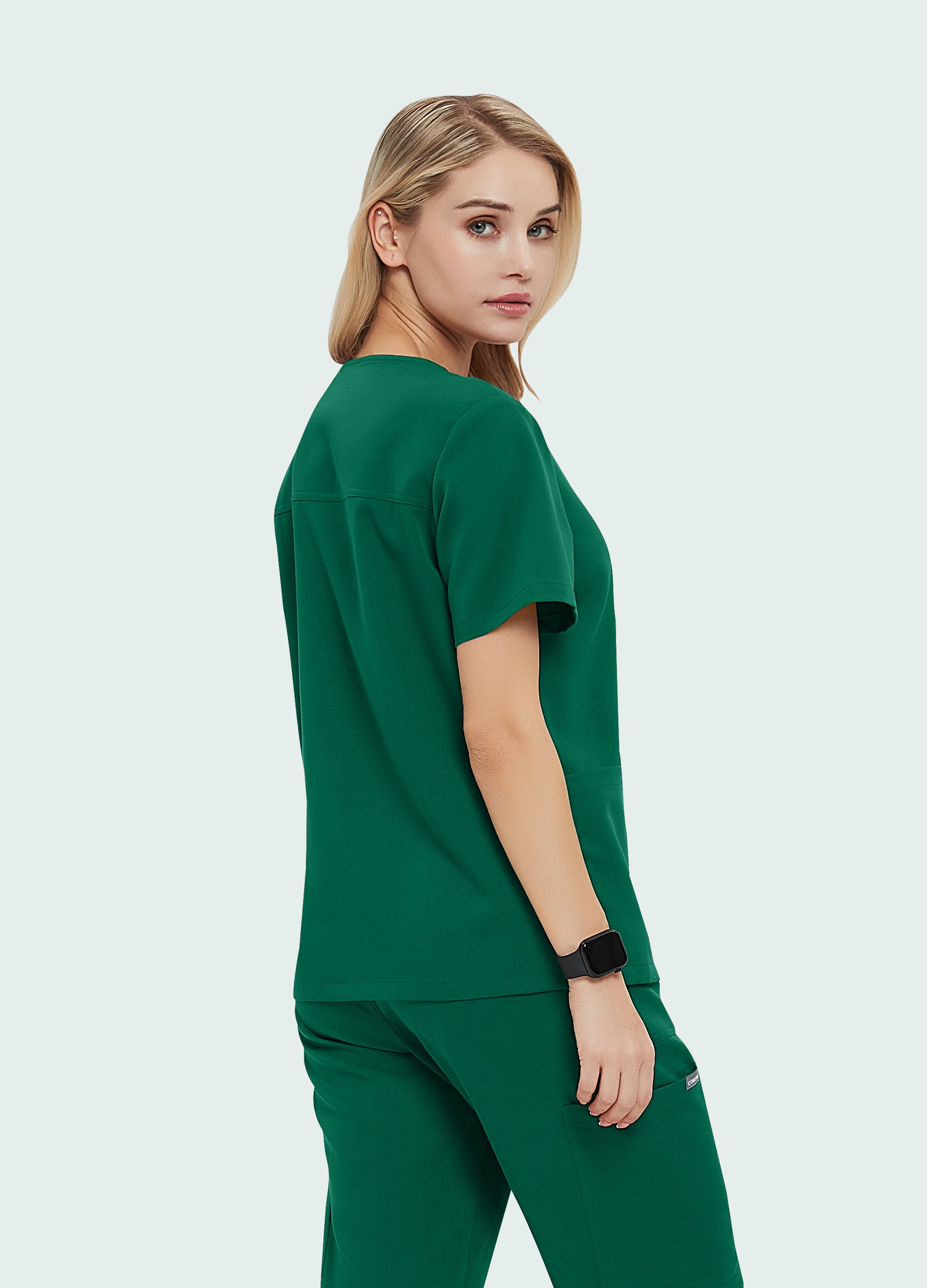 DynaComfort™ Zipper Scrub Top