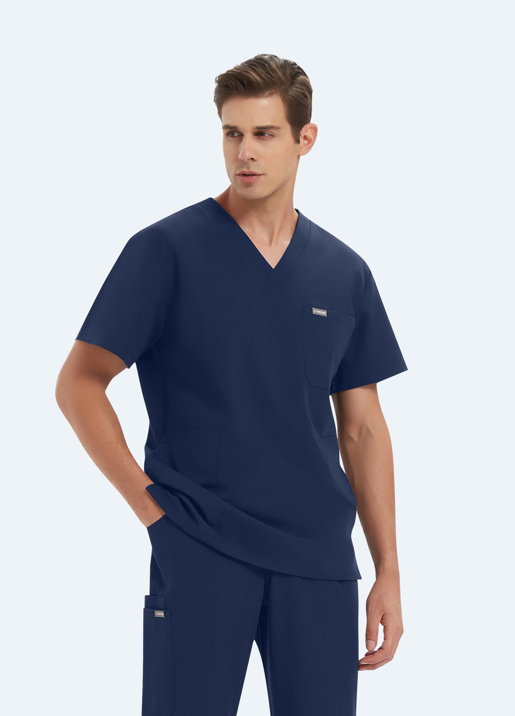 Blusa médica a medida con escote en V y 3 bolsillos para hombre