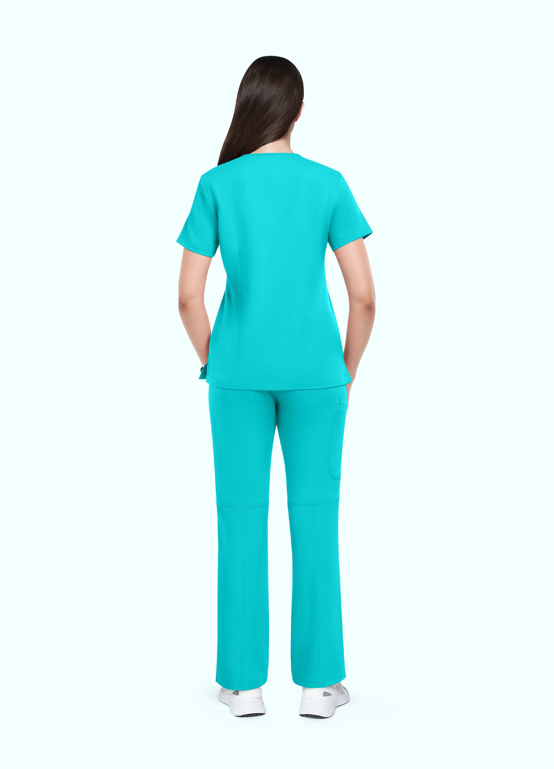 StyleFlex™ 7-Pocket Essential Scrub Set