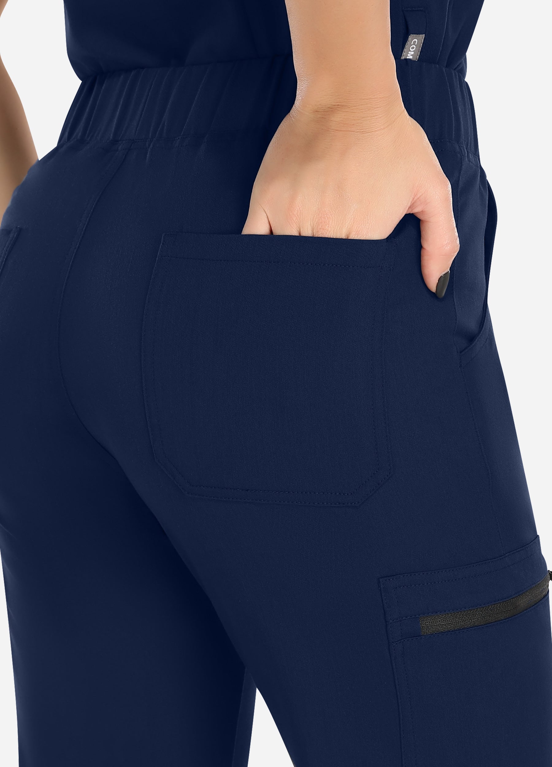 Pantaloni scrub affusolati a 8 tasche da donna